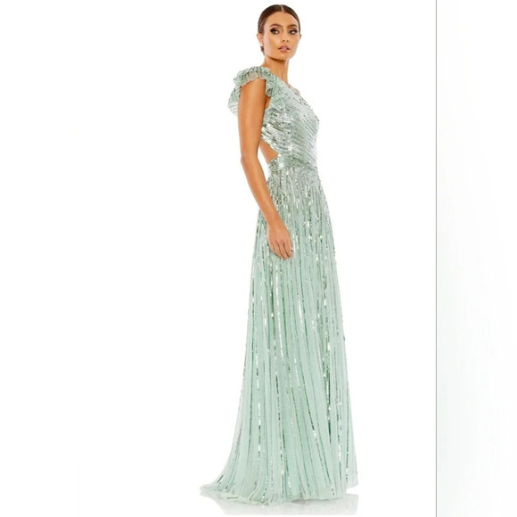 Mac Duggal, Sequined One Shoulder Flutter Sleeve Gown, Pistachio, Size 10,‎ NWT - Picture 2 of 14